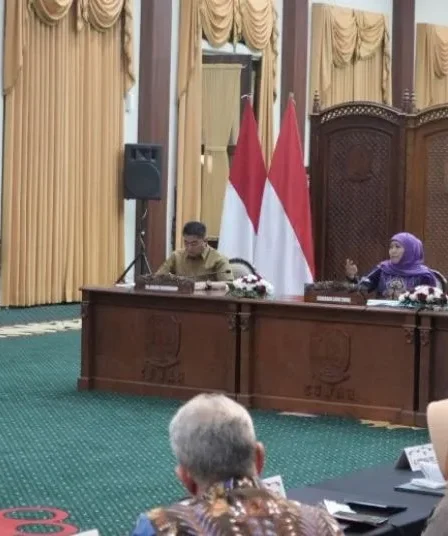 Jatim Siapkan 70.000 Hektare Lahan Tebu Demi Topang Swasembada Gula 2 jatim 3