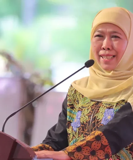 Usai Diperiksa KPK, Khofifah Tegaskan Penyaluran Dana Hibah Sesuai Prosedur 8 khofifah 1