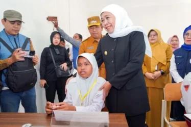 khofifah tinjau sekolah rakyat