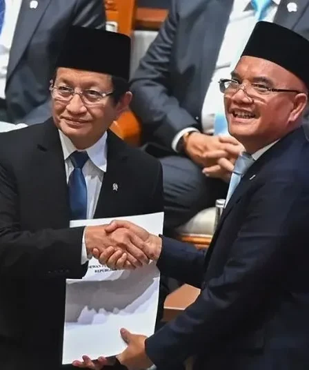 DPR Sahkan Kementerian Haji dan Umrah Siapa Menterinya