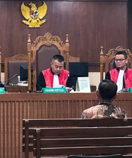 Terbukti Terima Suap Eks Ketua PN Surabaya Divonis 7 Tahun Bui