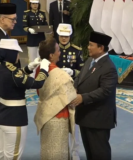 Tokoh penerima tanda kehormatan dari Presiden Prabowo