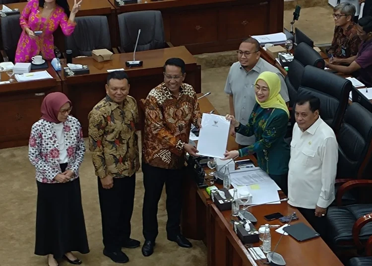 DPR-Pemerintah Setujui RUU BUMN, 84 Pasal Direvisi 1 DPR setujui RUU BUMN