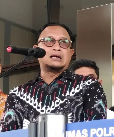 Komisioner Kompolnas Muhammad Choirul Anam