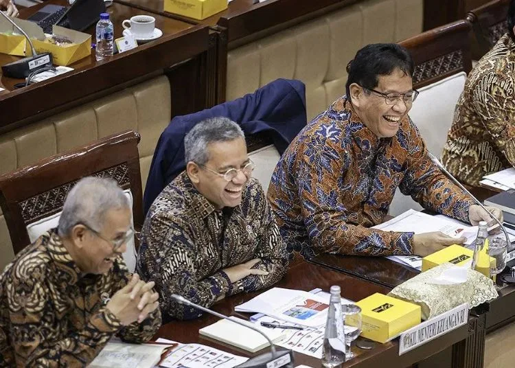 Menkeu Purbaya Bandingkan Kondisi Ekonomi Era SBY, Jokowi, dan Prabowo 1 Menkeu Purbaya Bandingkan Kondisi Ekonomi Era SBY Jokowi dan Prabowo
