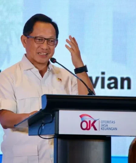 Menteri Dalam Negeri Mendagri Tito Karnavian