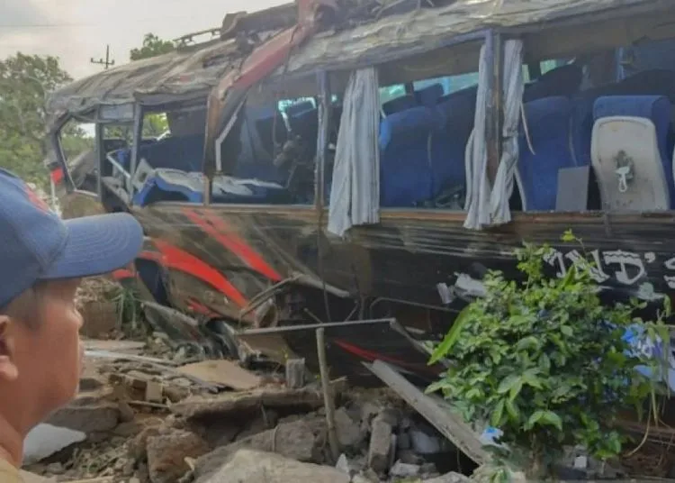 Sejumlah Fakta Kecelakaan Maut Bus di Bromo, 8 Orang Tewas 1 Sejumlah Fakta Kecelakaan Maut Bus di Bromo 8 Orang Tewas