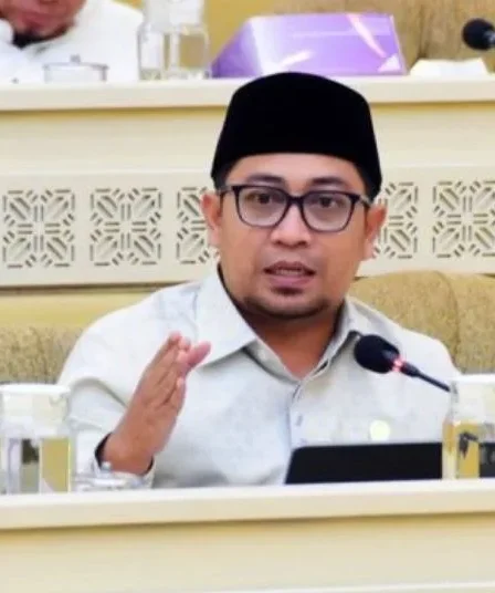 KPI Dewan Pers Diminta Usut Tayangan Trans7 Soal Pesantren