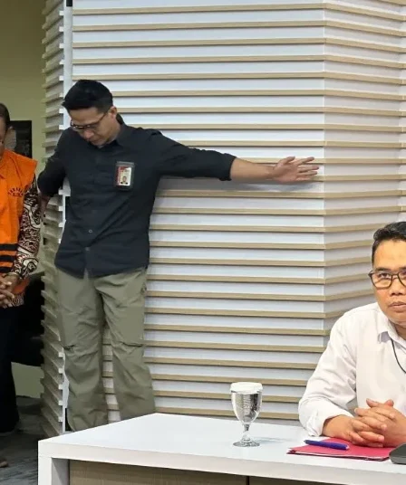 Tersangka korupsi dana hibah Pemprov Jatim