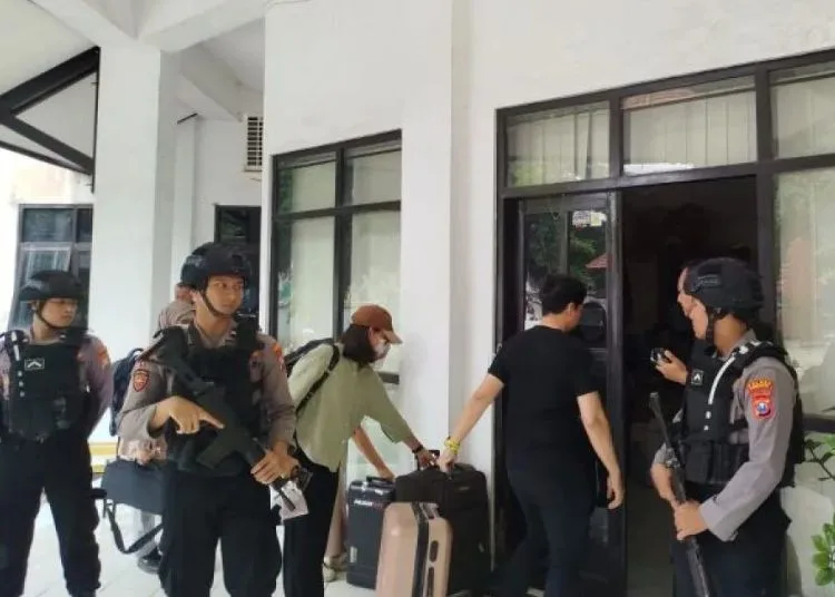 Giliran Kantor Disbudparpora Ponorogo Digeledah KPK Soal Proyek Monumen Reog