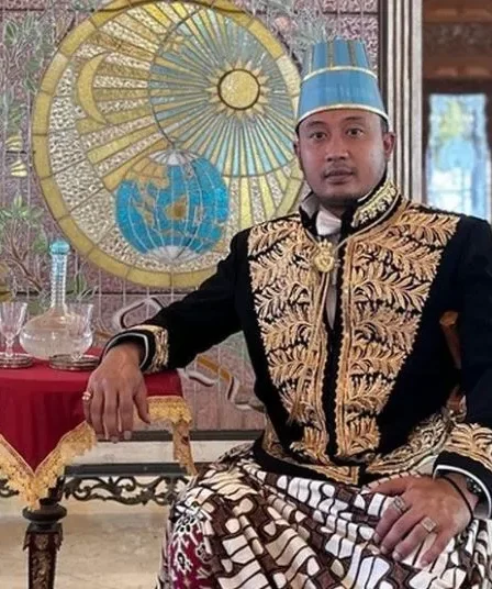 Profil KGPH Hangabehi yang Dinobatkan Jadi Pakubuwono XIV