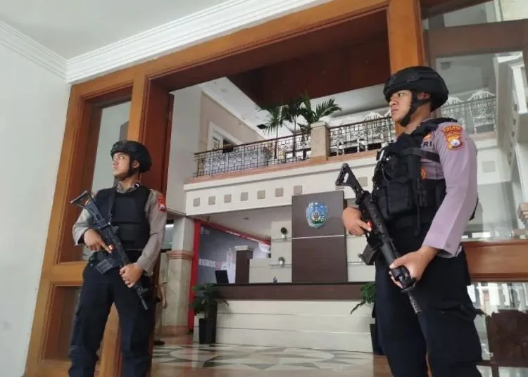 Usai Kena OTT, Kantor Bupati Ponorogo Digeledah KPK 1 Usai Kena OTT Kantor Bupati Ponorogo Digeledah KPK