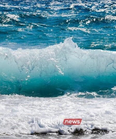 Waspada! Gelombang 4 Meter Intai Sumatra Utara pada 10-12 Desember 7 Ilustrasi gelombang laut