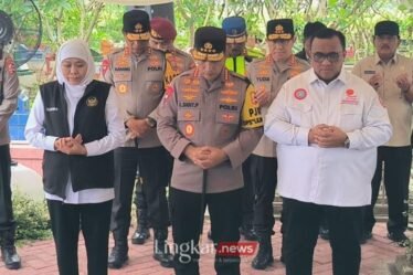 Kapolri berziarah di makam Marsinah