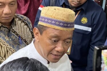 Menteri Bahlil nyatakan produksi nikel batu bara dipangkas tahun depan 750x536 1