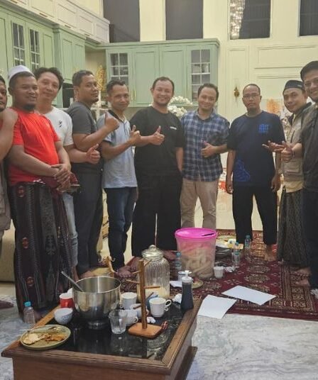 Tajamuk Genbi Jatim Ngopi Ngaji dan Reuni di Alas Prambon Sidoarjo