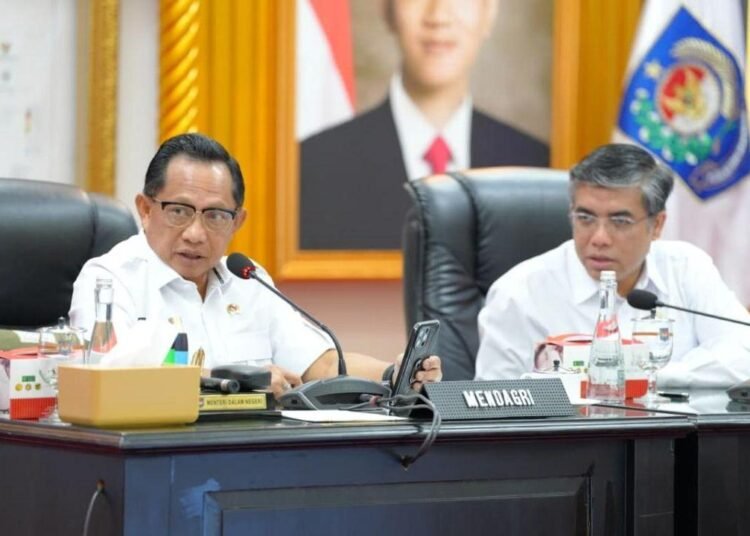 Mendagri: Gubernur Titik Sentral Penetapan UMP 2026 1 unnamed file 221 750x536 1