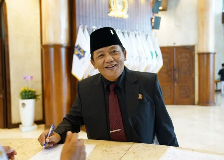 anggota komisi c dprd jawa timur guntur wahono