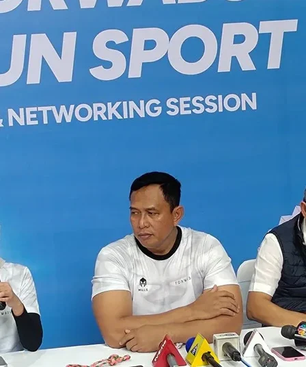 Serap Panen Raya 2026, Bulog Siapkan Kapasitas Gudang 2,1 Juta Ton 8 direktur utama perum bulog ahmad rizal ramdhani dan direktur pemasaran perum bulog febby novita