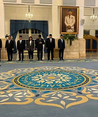 presiden prabowo subianto lantik delapan anggota den 2026 2030 dari unsur pemangku kepentingan