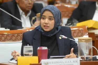 anggota komisi viii dpr ri dini rahmania
