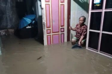 banjir di rumah warga jember