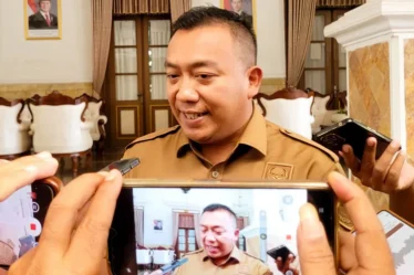 bupati situbondo yusuf rio wahyu prayogo