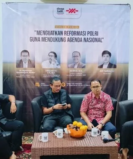 diskusi publik menguatkan reformasi polri guna mendukung agenda nasional