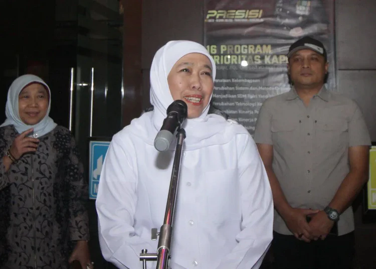 gubernur jawa timur khofifah indar parawansa jalani pemeriksaan 10072025