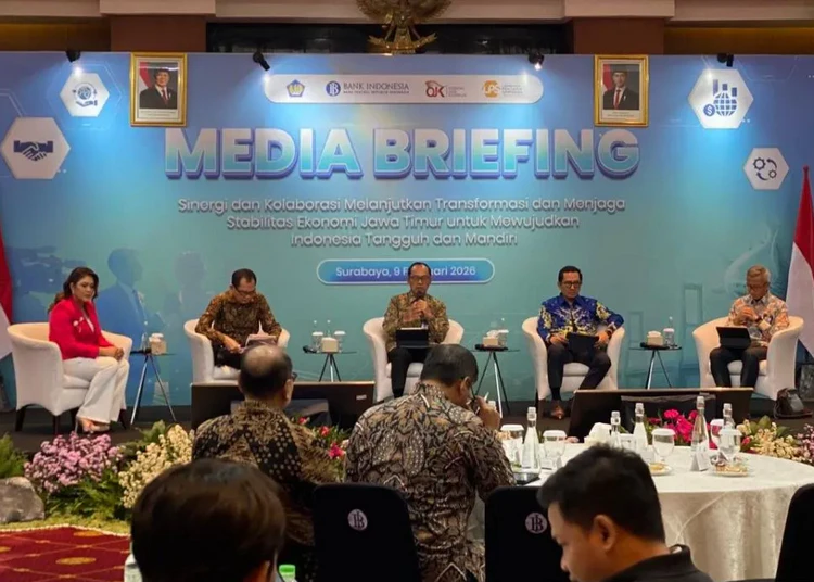 kepala perwakilan bank indonesia provinsi jawa timur ibrahim dalam media briefing di surabaya