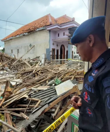 lokasi ledakan rumah produksi petasan di stitubondo
