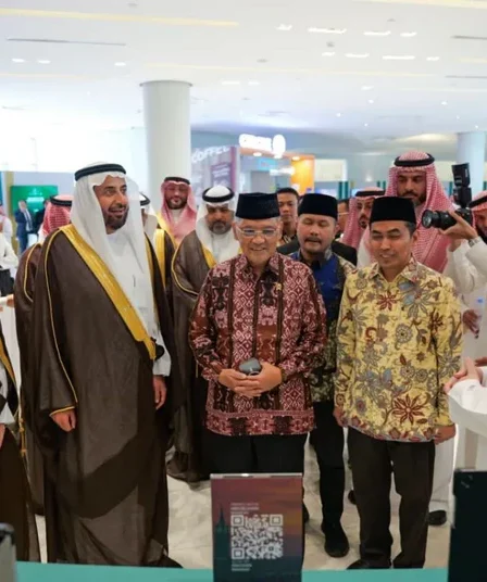 menhaj ri moch irfan yusuf dalam forum saudi indonesian umrah co exchange