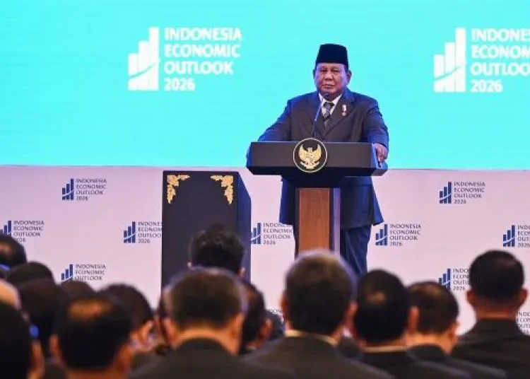 presiden prabowo hadiri indonesia economic outlook 130226