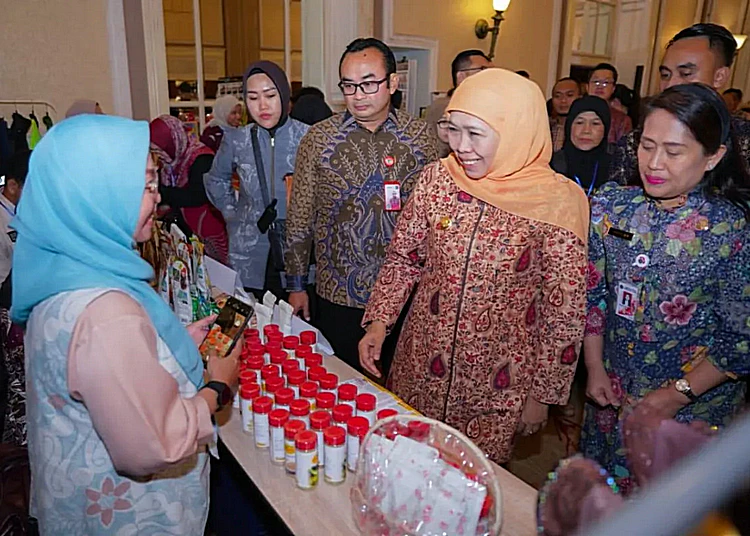 Misi Dagang Jatim–DKI Jakarta Catat Rekor Transaksi Rp5,74 Triliun 1 gubernur jatim khofifah indar parawansa memimpin misi dagang jatim di jakarta