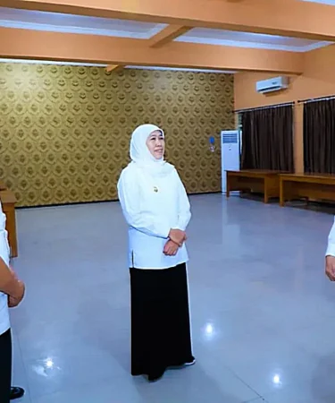 gubernur jawa timur khofifah indar parawansa