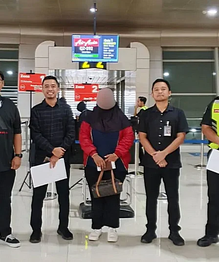imigrasi ponorogo deportasi wna malaysia