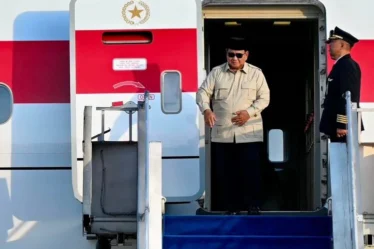 presiden prabowo subianto tiba di tanah air usai kunjungan luar negeri