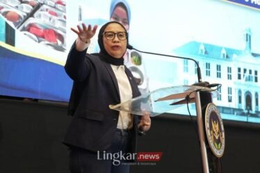 wakil kepala bgn nanik sudaryati deyang
