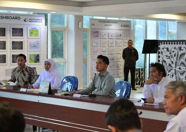 wapres gibran rakabuming memimpin rapat koordinasi penanganan banjir tuban