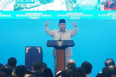 Prabowo ultimatum pejabat ilmuwan tak patriotik untuk keluar barisan 1 750x536 1