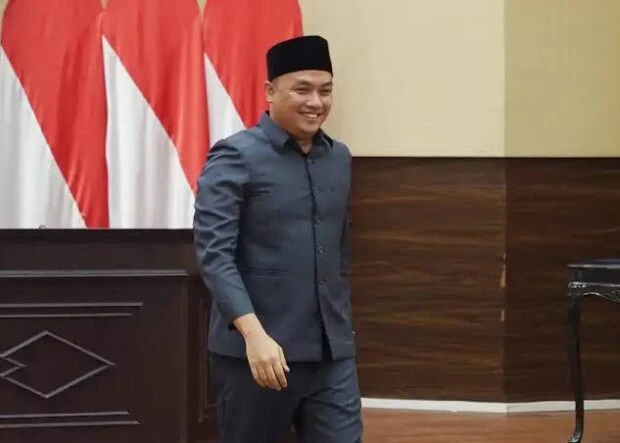 anggota komisi a dprd jember edo rahmanta