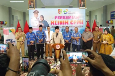 bupati jember resmikan klinik cpmi di rsd balung