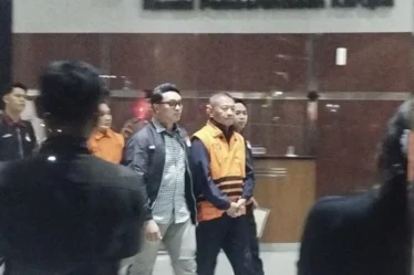 bupati tulungagung gatut sunu wibowo jadi tersangka kasus korupsi pemerasan