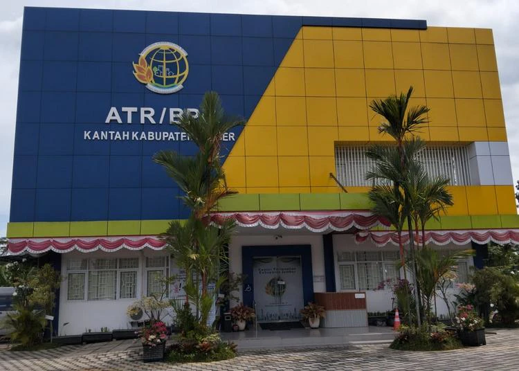 kantor pertanahan jember