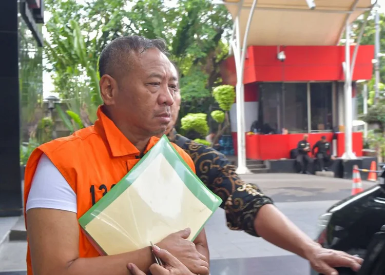 KPK Dalami Dugaan Gatut Sunu Patok Tarif Jabatan Kepala Sekolah dan Camat di Tulungagung 1 pemeriksaan tersangka gatut sunu wibowo