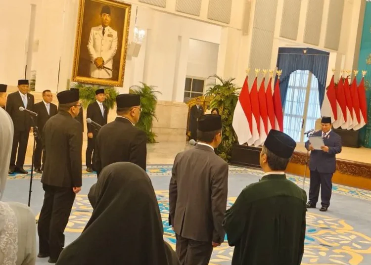 presiden rabowo lantik pejabat reshuffle kabinet
