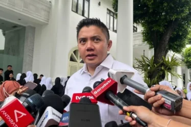 seskab teddy indra wijaya