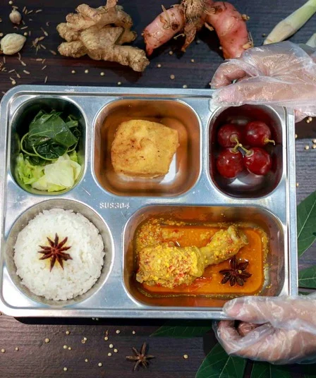 sppg di nganjuk hidangkan menu kuliner nusantara 2702365jpg