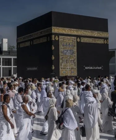 tawaf manasik haji di firdaus fatimah zahra gunung pati semarang