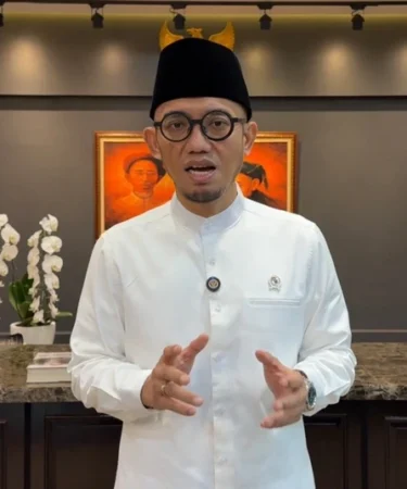 wamenhaj dahnil anzar simanjuntak